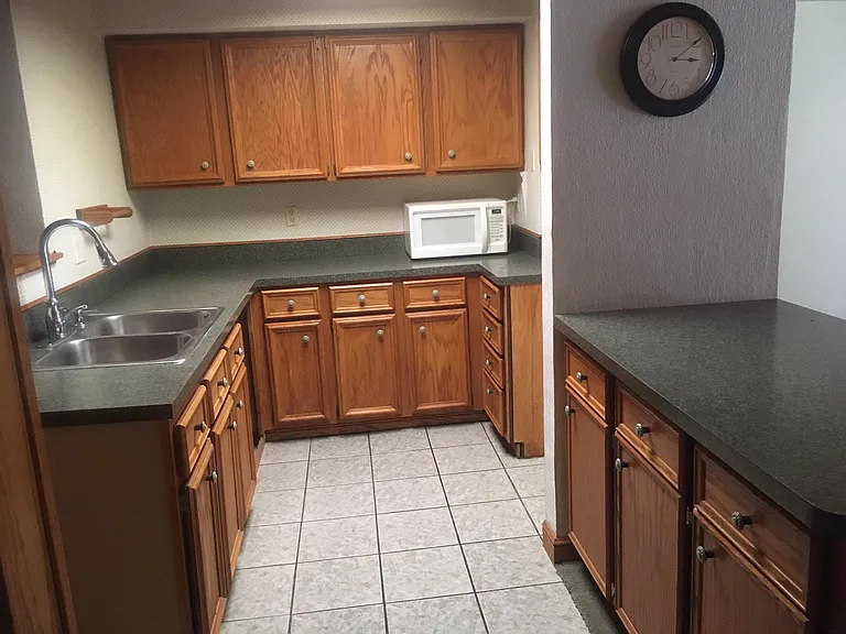 Kitchen with bar area