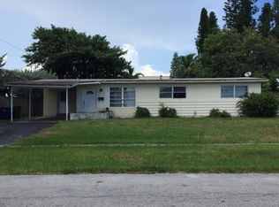 921 SW 3rd St, Hallandale Beach, FL 33009