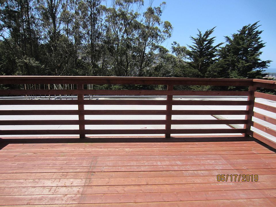 1st image of 405 Warren Dr