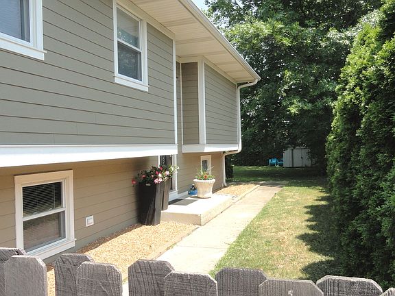 2nd image of 4107 N Lincoln St