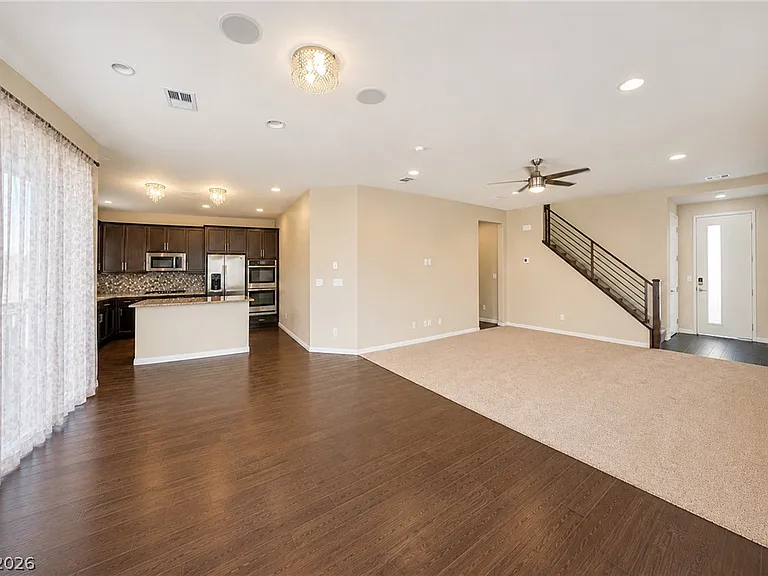 141 Neverland Ave — Photo 9