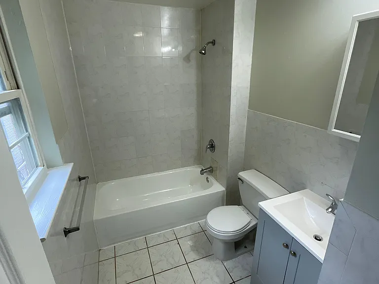 306 S 7th St #2 — Photo 2