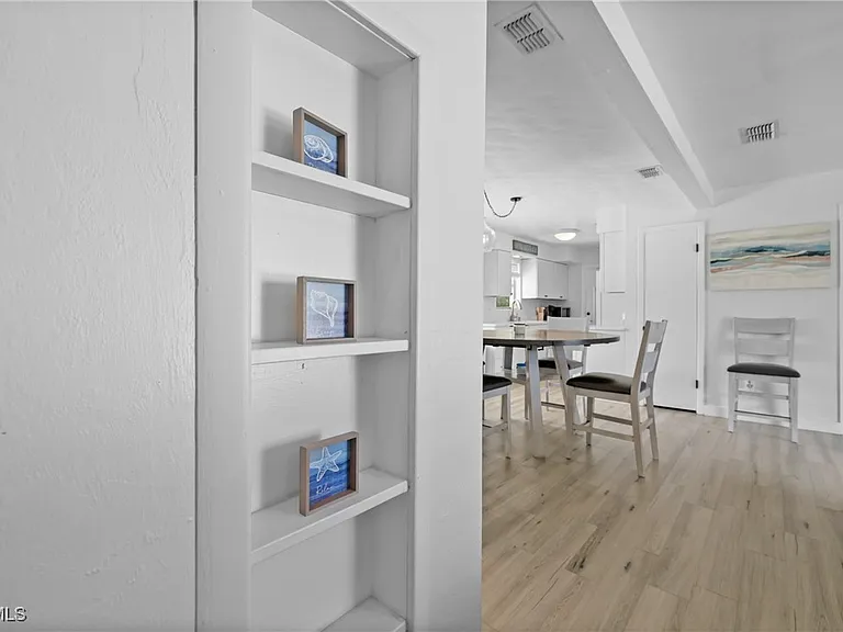 1661 Coronado Rd — Photo 17