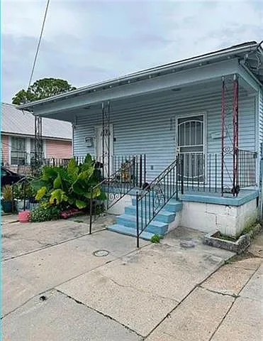 1728 Lesseps St — Photo 1