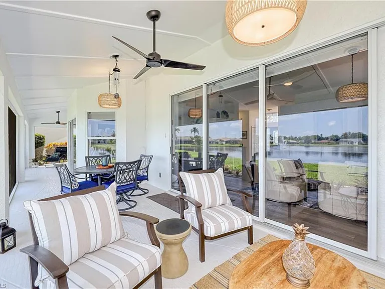 22589 Island Lakes Dr — Photo 33