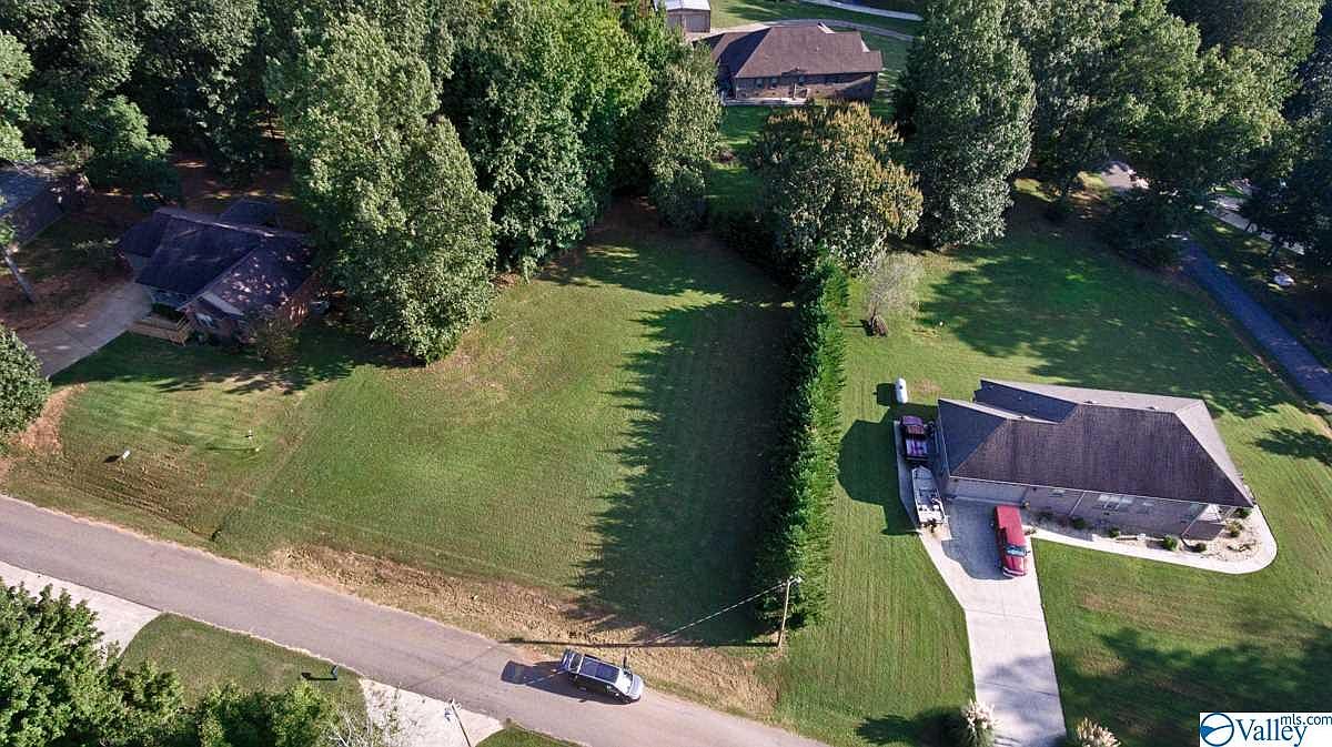 1 Lakeside Estates Rd, Athens, AL 35614 Zillow