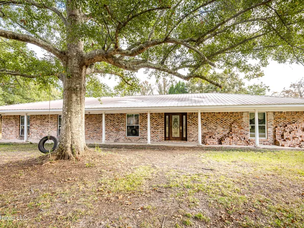 517 Bayou Pierre Dr, Gautier, MS 39553