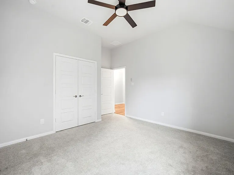 19218 Jenny Creek Ct — Photo 27