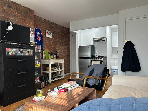 3rd image of 345 E 10th St #3S