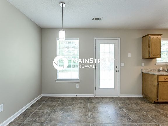3rd image of 95 Highland Dr