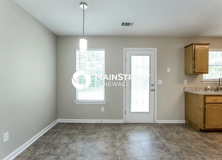 95 Highland Dr — Photo 3