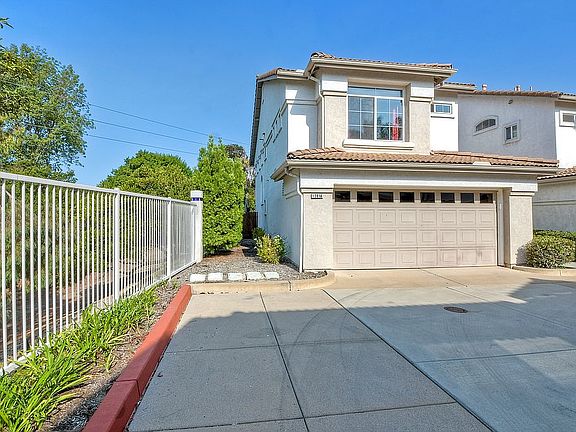 4th image of 1281 El Mercado Way Unit A