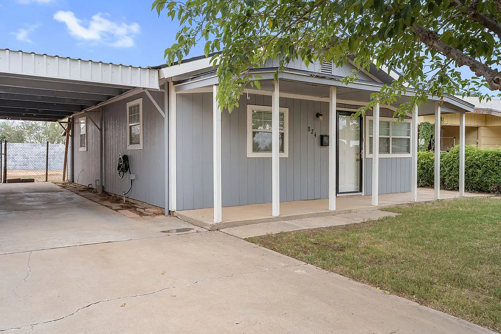 Shared carport, max 2 parking spaces - 824 Del Rio Dr