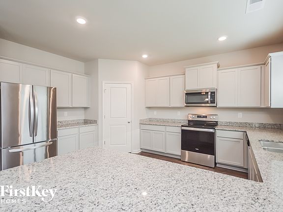5th image of 1226 Brookstone Cir