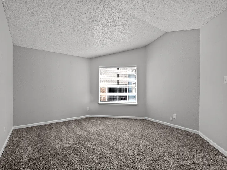 The Azul Apartments — Photo 31