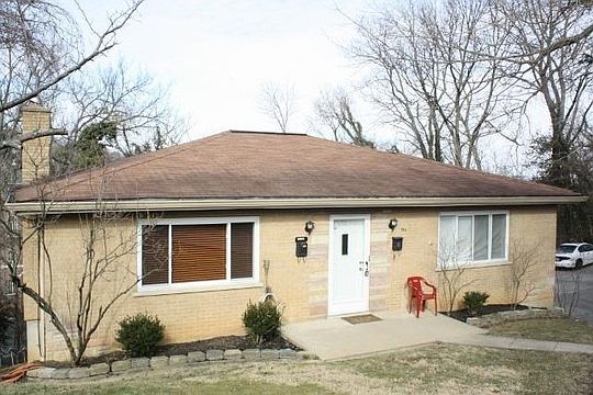 1st image of 916 Alhambra Ct