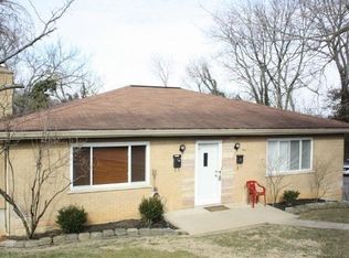 916 Alhambra Ct, Park Hills, KY 41011