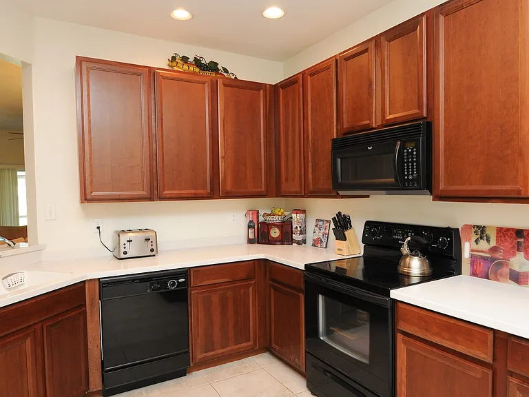 3499 Parkridge Cir — Photo 2