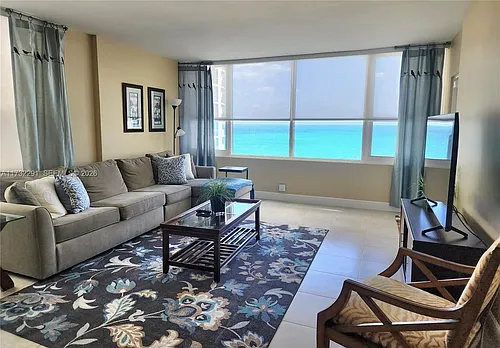 3505 S Ocean Dr Photo 1