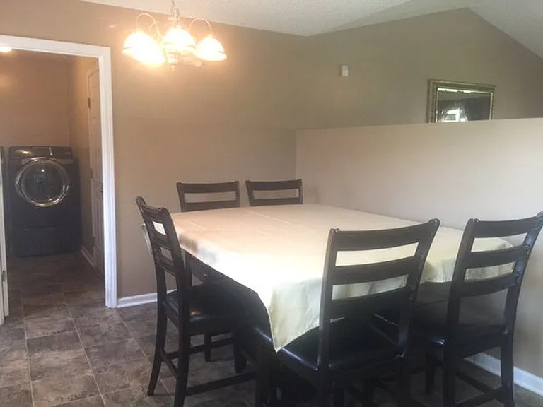 928 Poppleton Dr — Photo 5
