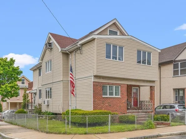 81 Princeton St #2, Medford, MA 02155
