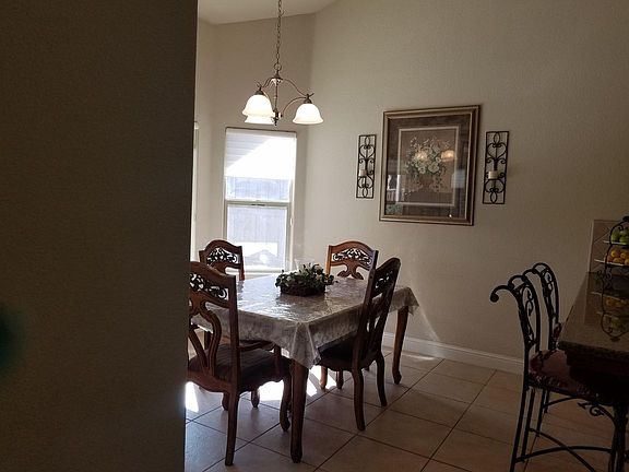 5th image of 649 W Pioneer Way