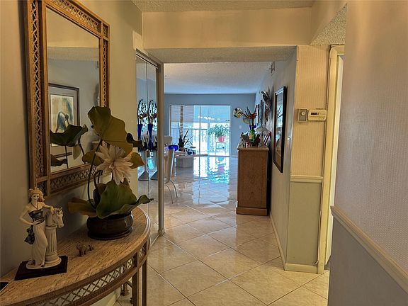4th image of 5900 NW 44th Street #815