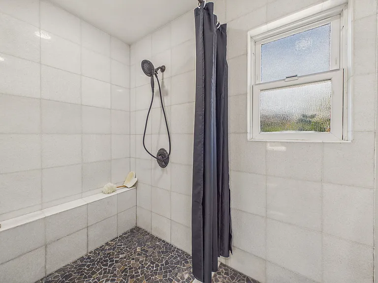 7425 Brighton Dr — Photo 34