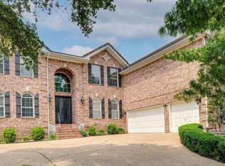 14 Torrington Ln, The Hills, TX 78738