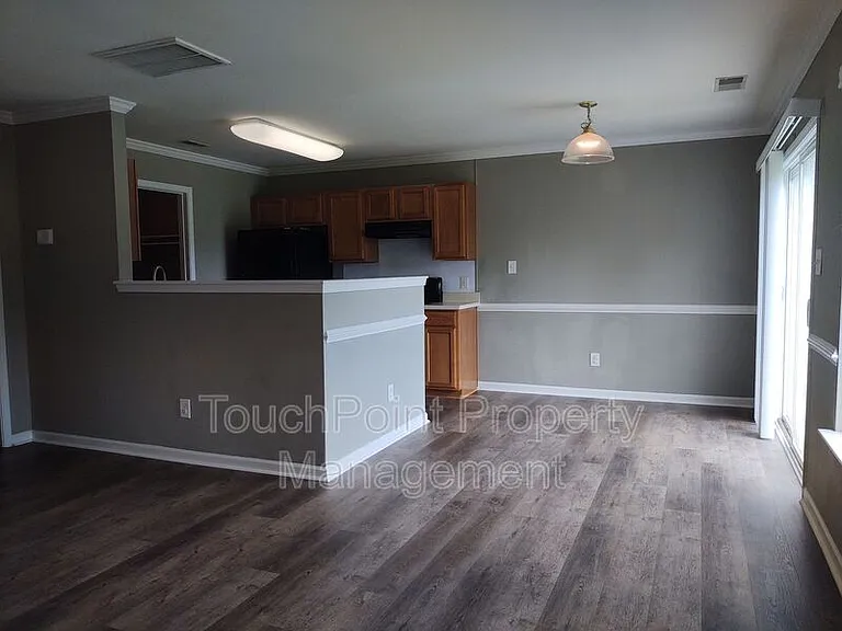 7302 Woodbourne Ln — Photo 5