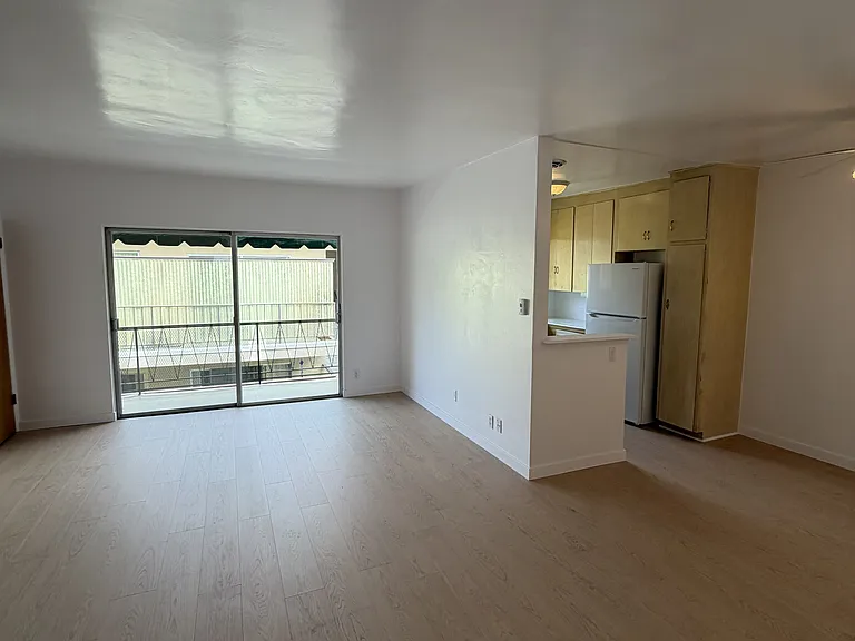 825 Euclid St #5 — Photo 3