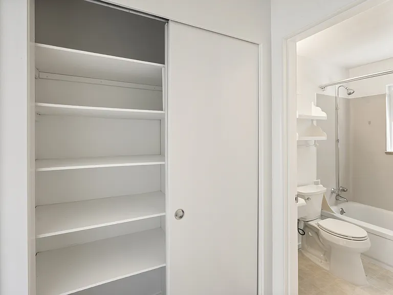 625 W Nickerson St #1 — Photo 6