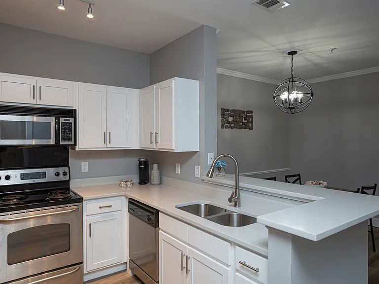 Elora Place Apartments — Photo 5