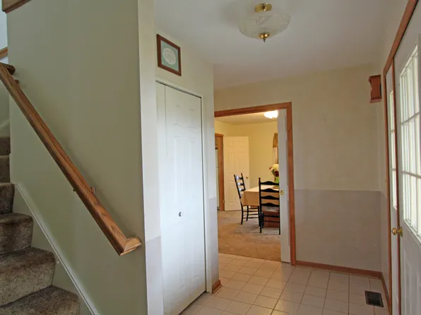 2371 N Hamlin Rd, Hamlin, NY 14464