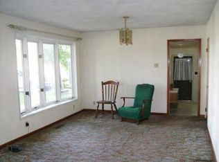 322 W Fischer St, Smithton, IL 62285