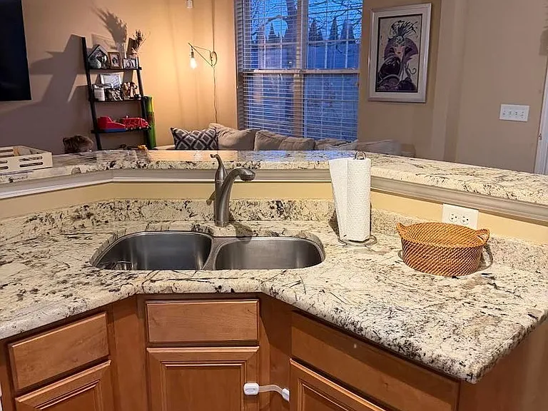 1137 Brent Rd — Photo 9