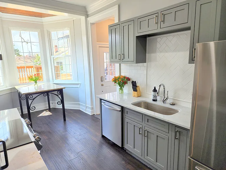 1314 S Court St — Photo 15