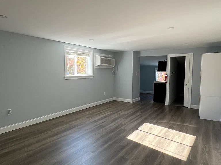 124 Watkin Ave #30-4E — Photo 1