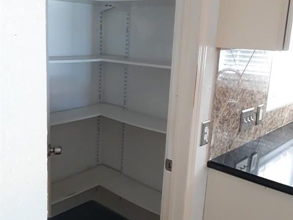 4th image of 5611 Stewart Ave
