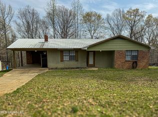 1172 Little Creek Dr, Oakland, MS 38948