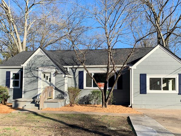 636 N Moore Rd