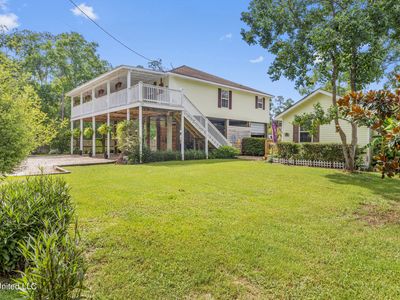 4057 Pacific St, Bay Saint Louis, MS, 39520