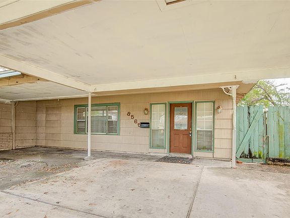 4th image of 8565 Ridgepoint Dr