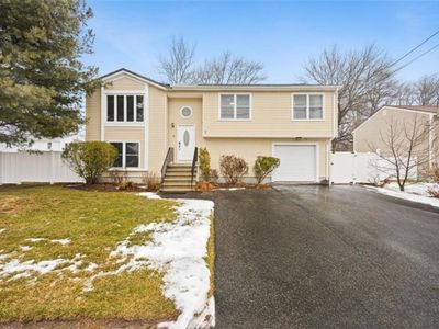 86 Branch Ave, Cumberland, RI, 02864