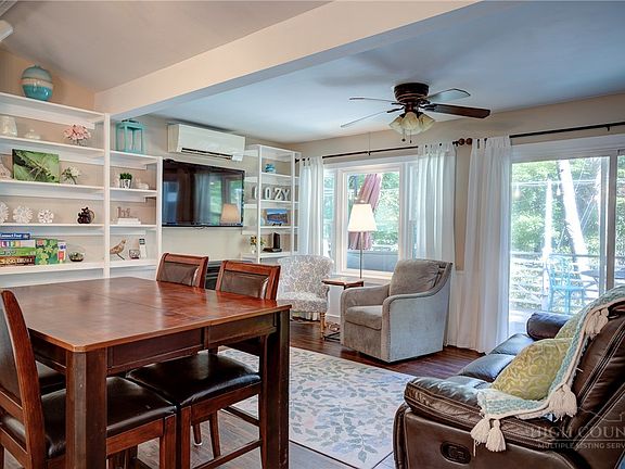 5th image of 408 Clubhouse Drive