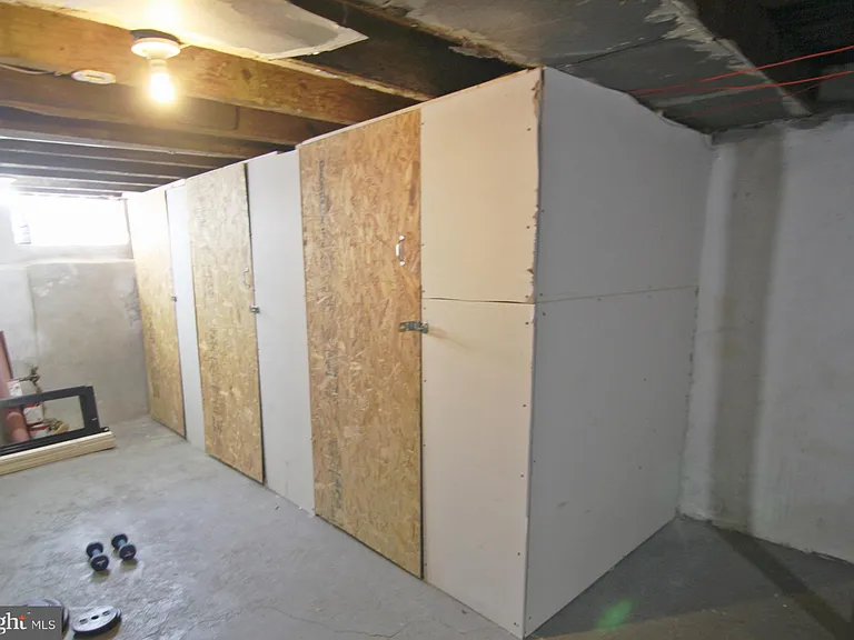 1915 Wharton St #2 — Photo 21