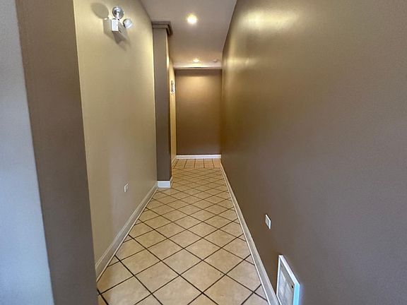4th image of 1038 E 47th St APT 3N