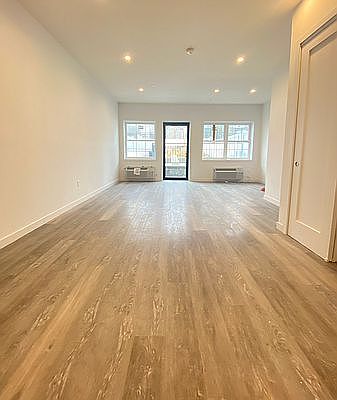 1st image of 1707 Park Pl #1R
