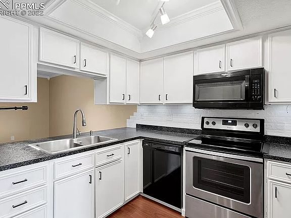 2nd image of 1035 Dublin Blvd