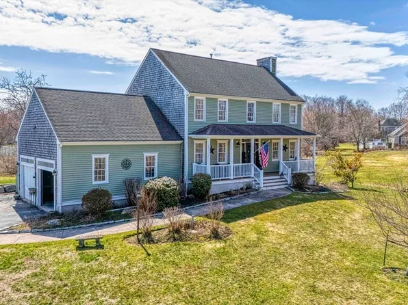 12 Old Pasture Ln, Westport, MA 02790